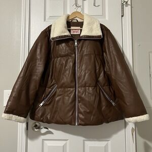 Levi's Faux Leather Puffer Jacket in Brown‎